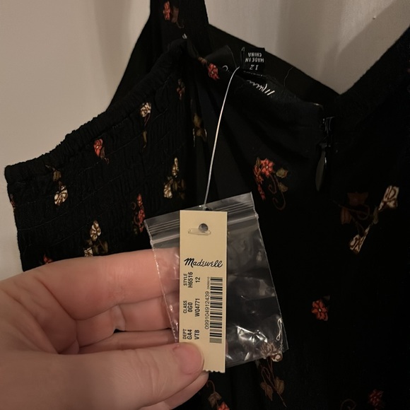 Madewell jumpsuit black floral with adjustable straps BNWT - Picture 3 of 5